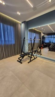 APARTAMENTO MOBILIADO COM 03 SUÍTES PARA LOCAÇÃO ANUAL