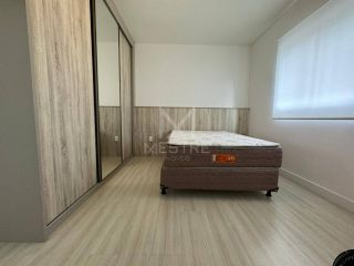 APARTAMENTO AMPLO COM 3 SUÍTES NO CORAÇÃO DA MEIA PRAIA