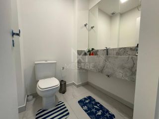 APARTAMENTO AMPLO COM 3 SUÍTES NO CORAÇÃO DA MEIA PRAIA