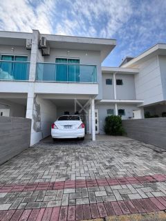 SOBRADO EM CONDOMÍNIO FECHADO NO PEREQUÊ