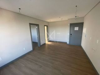 OPORTUNIDADE DE FLAT NA QUADRA DO MAR EM MEIA PRAIA