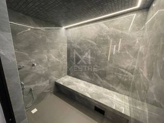 OPORTUNIDADE DE FLAT NA QUADRA DO MAR EM MEIA PRAIA