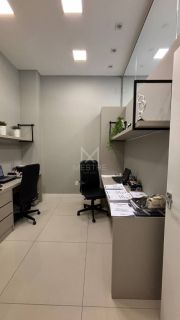 SALA COMERCIAL AMPLA EM ITAPEMA MEIA PRAIA