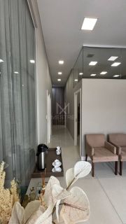 SALA COMERCIAL AMPLA EM ITAPEMA MEIA PRAIA