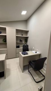 SALA COMERCIAL AMPLA EM ITAPEMA MEIA PRAIA
