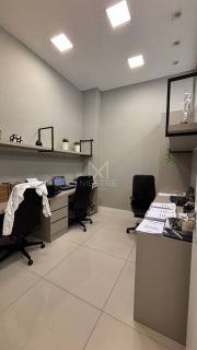 SALA COMERCIAL AMPLA EM ITAPEMA MEIA PRAIA