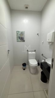 SALA COMERCIAL AMPLA EM ITAPEMA MEIA PRAIA