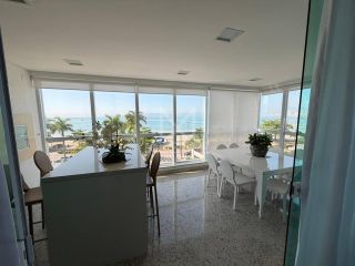 APARTAMENTO COM +300M² FRENTE MAR À VENDA NO VILLA DOS CORAIS