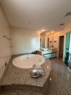 APARTAMENTO COM +300M² FRENTE MAR À VENDA NO VILLA DOS CORAIS