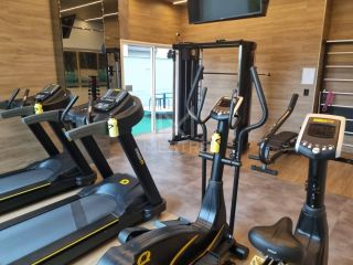 APARTAMENTO FINAMENTE MOBILIADO QUADRA MAR À VENDA NA MEIA PRAIA