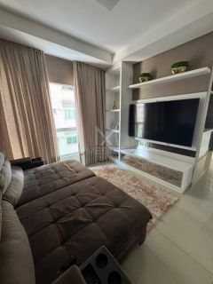 APARTAMENTO AMPLO COM 3 SUÍTES Á VENDA EM MEIA PRAIA ITAPEMA