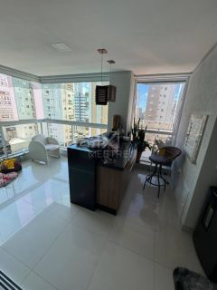 APARTAMENTO AMPLO COM 3 SUÍTES Á VENDA EM MEIA PRAIA ITAPEMA