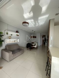 APARTAMENTO AMPLO COM 3 SUÍTES Á VENDA EM MEIA PRAIA ITAPEMA