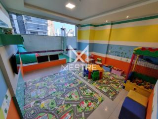 APARTAMENTO COM 03 SUÍTES MOBILIADO À VENDA EM MEIA PRAIA