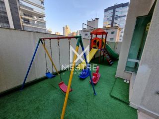 APARTAMENTO COM 03 SUÍTES MOBILIADO À VENDA EM MEIA PRAIA