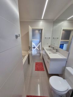 APARTAMENTO COM 03 SUÍTES MOBILIADO À VENDA EM MEIA PRAIA