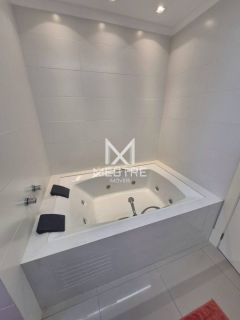 APARTAMENTO COM 03 SUÍTES MOBILIADO À VENDA EM MEIA PRAIA