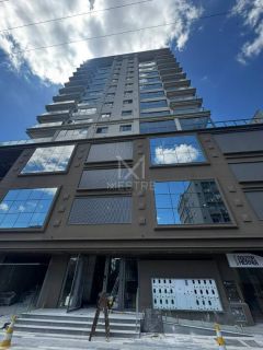 APARTAMENTO NOVO COM 02 SUÍTES À VENDA NA MEIA PRAIA