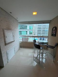 APARTAMENTO MOBILIADO COM 03 SUÍTES À VENDA NA MEIA PRAIA