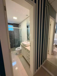 APARTAMENTO MOBILIADO COM 03 SUÍTES À VENDA NA MEIA PRAIA