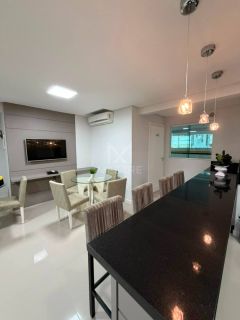 APARTAMENTO MOBILIADO COM 03 SUÍTES À VENDA NA MEIA PRAIA