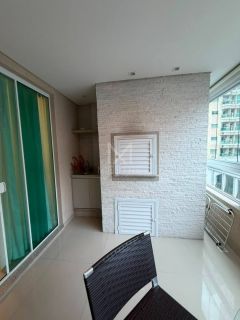 APARTAMENTO MOBILIADO COM 03 SUÍTES À VENDA NA MEIA PRAIA