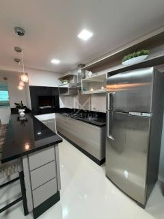 APARTAMENTO MOBILIADO COM 03 SUÍTES À VENDA NA MEIA PRAIA