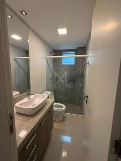 APARTAMENTO MOBILIADO COM 03 SUÍTES À VENDA NA MEIA PRAIA