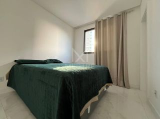 APARTAMENTO COM 03 SUÍTES À VENDA NA MEIA PRAIA