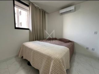 APARTAMENTO COM 03 SUÍTES À VENDA NA MEIA PRAIA