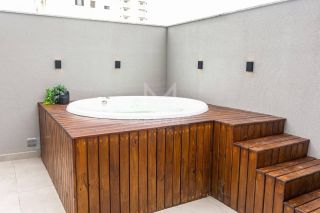 APARTAMENTO COM 03 SUÍTES À VENDA NA MEIA PRAIA