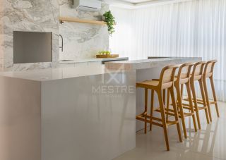APARTAMENTO NOVO FRENTE MAR ANDAR ALTO PARA VENDA EM ITAPEMA
