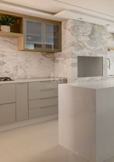 APARTAMENTO NOVO FRENTE MAR ANDAR ALTO PARA VENDA EM ITAPEMA