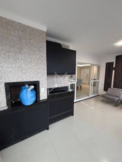 APARTAMENTO 3 SUÍTES ANDAR ALTO PARA LOCAÇÃO ANUAL EM UM HOME CLUB NA MEIA PRAIA