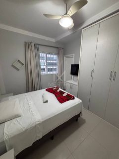 APARTAMENTO 3 SUÍTES ANDAR ALTO PARA LOCAÇÃO ANUAL EM UM HOME CLUB NA MEIA PRAIA