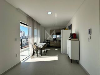 APARTAMENTO PRONTO COM ÓTIMA LOCALIZAÇÃO PARA VENDA EM BALNEÁRIO PEREQUÊ