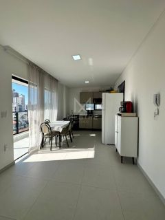APARTAMENTO PRONTO COM ÓTIMA LOCALIZAÇÃO PARA VENDA EM BALNEÁRIO PEREQUÊ