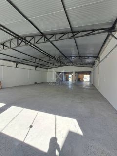 PRÉDIO COMERCIAL COM EXCELENTE LOCALIZAÇÃO PARA VENDA EM TIJUCAS