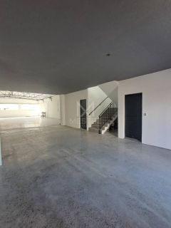 PRÉDIO COMERCIAL COM EXCELENTE LOCALIZAÇÃO PARA VENDA EM TIJUCAS