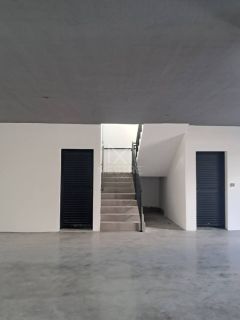 PRÉDIO COMERCIAL COM EXCELENTE LOCALIZAÇÃO PARA VENDA EM TIJUCAS