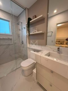APARTAMENTO ALTO PADRÃO FINAMENTE MOBILIADO COM 04 SUÍTES E PISICINA PRIVATIVA À VENDA NO CANTO DA PRAIA EM ITAPEMA