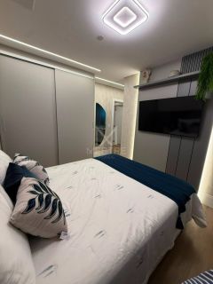 APARTAMENTO ALTO PADRÃO FINAMENTE MOBILIADO COM 04 SUÍTES E PISICINA PRIVATIVA À VENDA NO CANTO DA PRAIA EM ITAPEMA