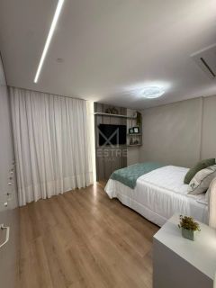 APARTAMENTO ALTO PADRÃO FINAMENTE MOBILIADO COM 04 SUÍTES E PISICINA PRIVATIVA À VENDA NO CANTO DA PRAIA EM ITAPEMA