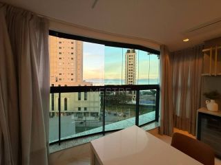 APARTAMENTO ALTO PADRÃO FINAMENTE MOBILIADO COM 04 SUÍTES E PISICINA PRIVATIVA À VENDA NO CANTO DA PRAIA EM ITAPEMA