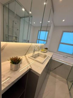 APARTAMENTO ALTO PADRÃO FINAMENTE MOBILIADO COM 04 SUÍTES E PISICINA PRIVATIVA À VENDA NO CANTO DA PRAIA EM ITAPEMA