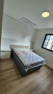 APARTAMENTO ALTO PADRÃO COM 04 SUÍTES PARA LOCAÇÃO NA MEIA PRAIA