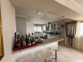 DUPLEX FRENTE MAR MOBILIADO À VENDA EM PEREQUÊ PORTO BELO