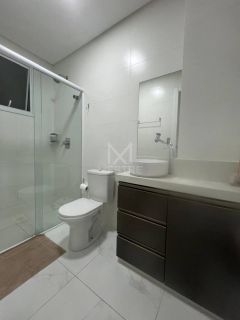 APARTAMENTO MOBILIADO COM LAZER COMPLETO À VENDA EM ITAPEMA