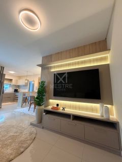 APARTAMENTO FINAMENTE MOBILIADO À VENDA NO CORAÇÃO DA MEIA PRAIA