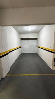 APARTAMENTO FINAMENTE MOBILIADO À VENDA NO CORAÇÃO DA MEIA PRAIA